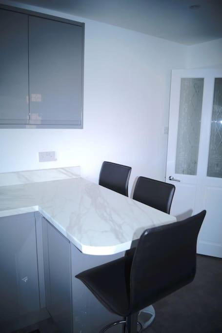 Luxurious Detached * Batley