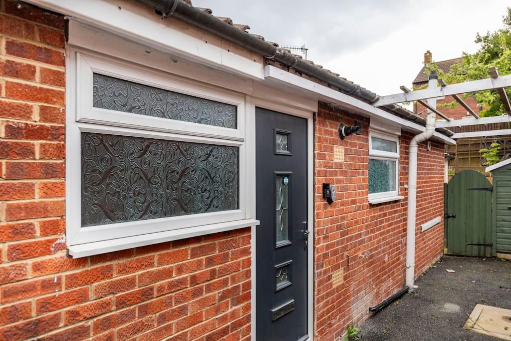 Luxurious Detached *